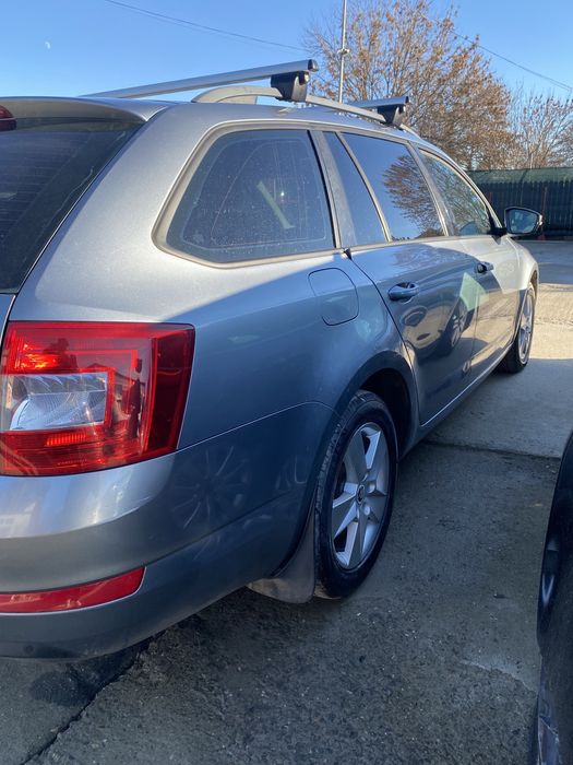Aripă dreapta spate Skoda Octavia 3 Break