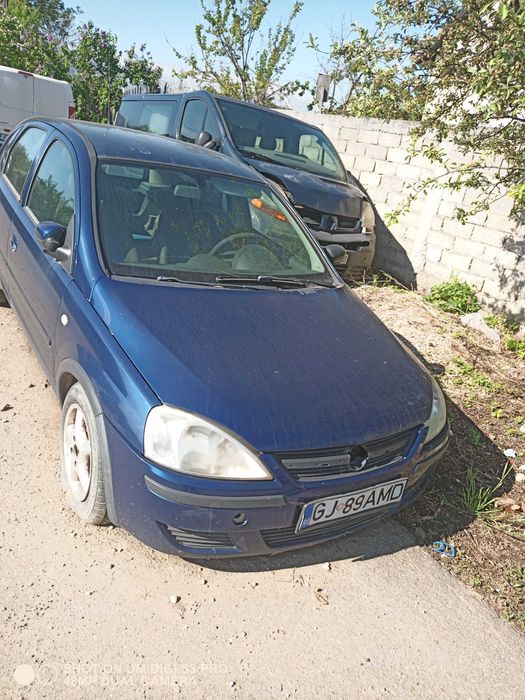De vinzare opel corsa c