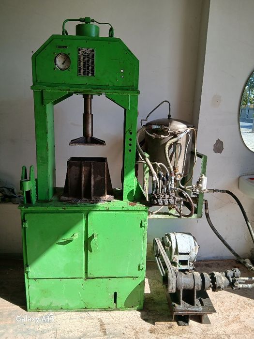Продаётся Пресс 25тонна