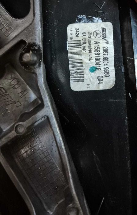 Oglindă stânga Mercedes-Benz GLA w156