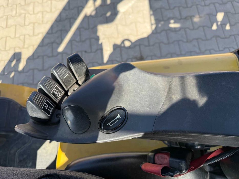 Мотокар Yale GLP25VX