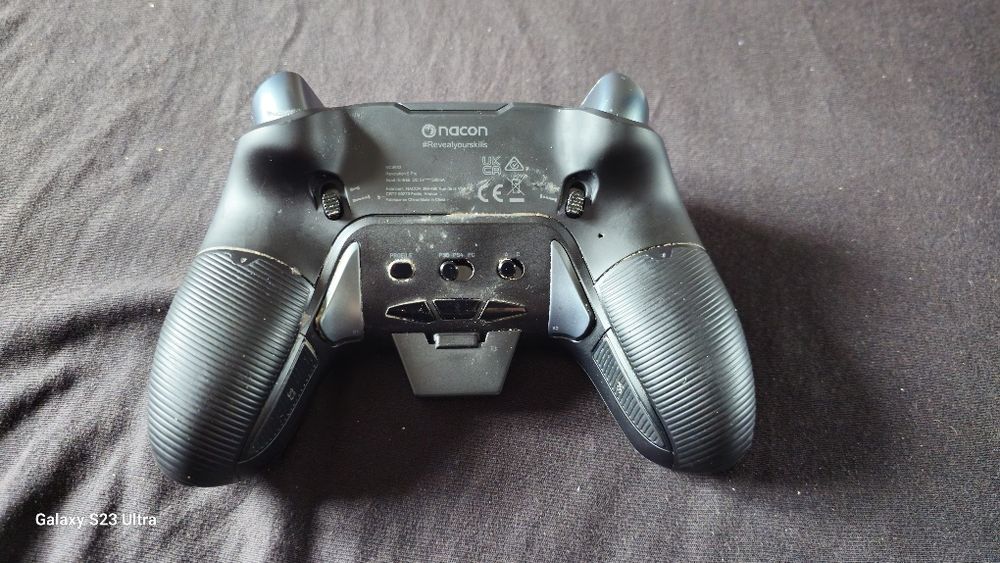 Джойстик Nacon Revolution 5 Pro
