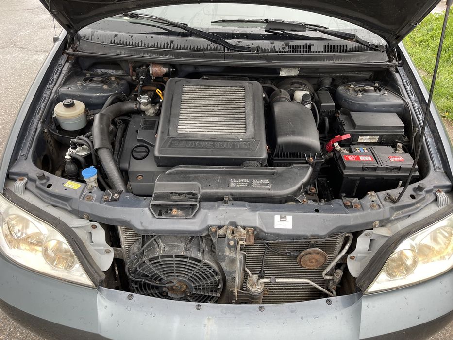 Kia Carnival 2.9 на части