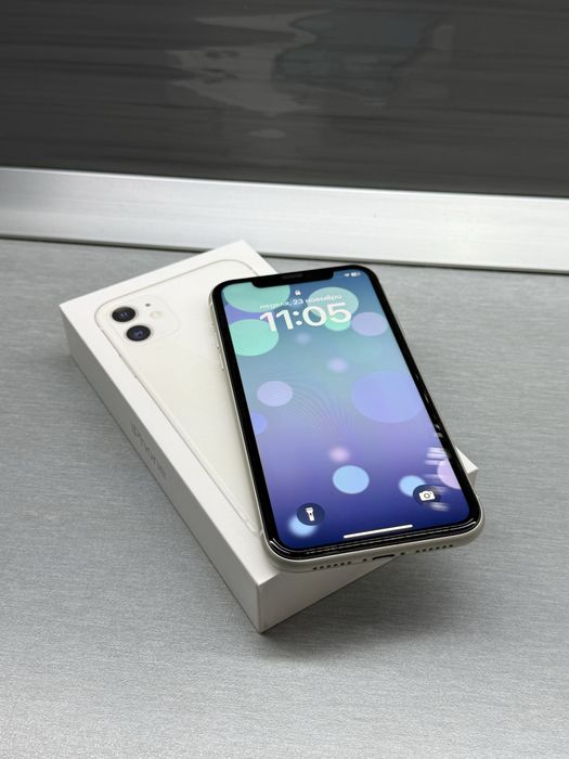 iPhone 11 White в перфектно състояние