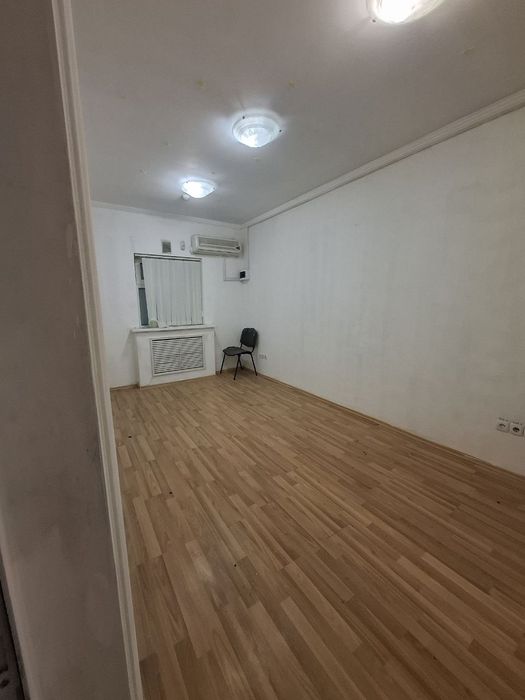 Под офис 108м² 5 кабинетов вход со двора