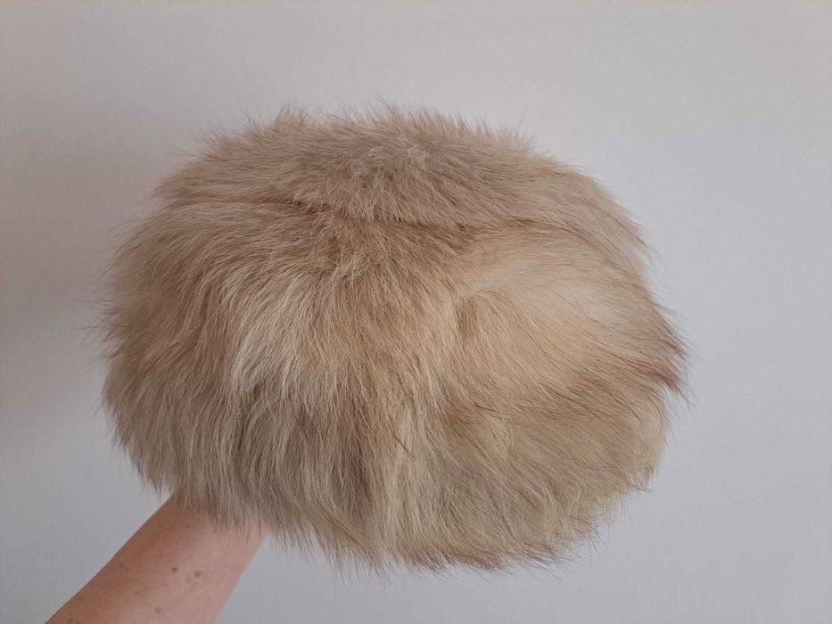 Caciula dama din blana de vulpe