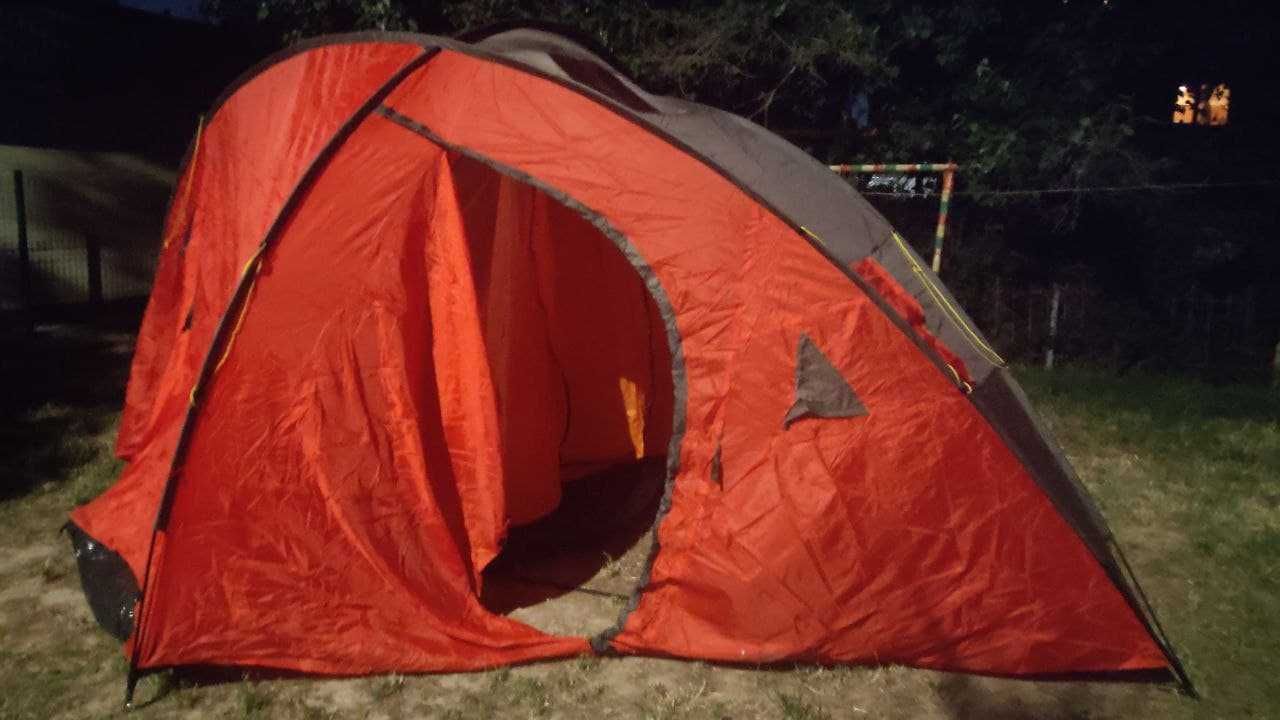 Продам Палатку 6 ти местную, просторная. Удобна для походов, рыбалка