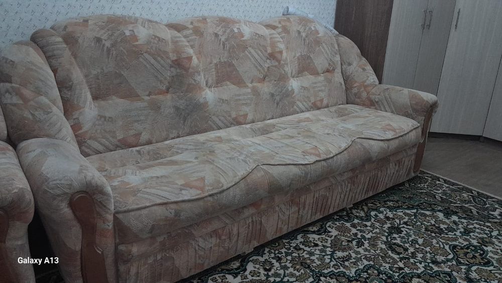 Диван и два кресла