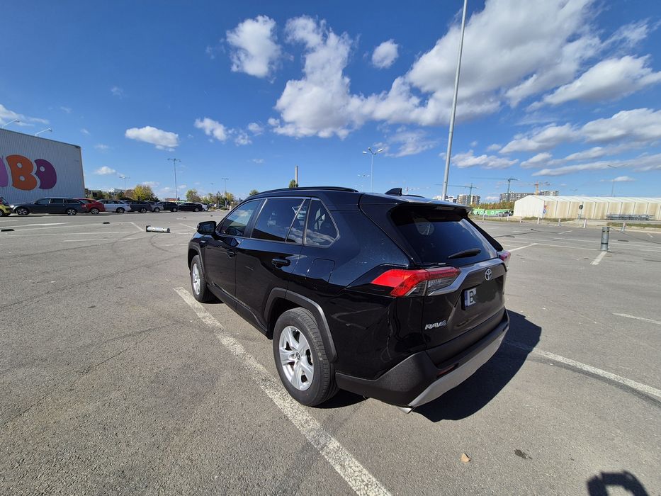Toyota RAV4 hybrid, 2021, primul proprietar