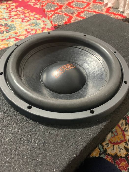 Edge subwoofer 12 dyum 400 rms 800 max truba korbda