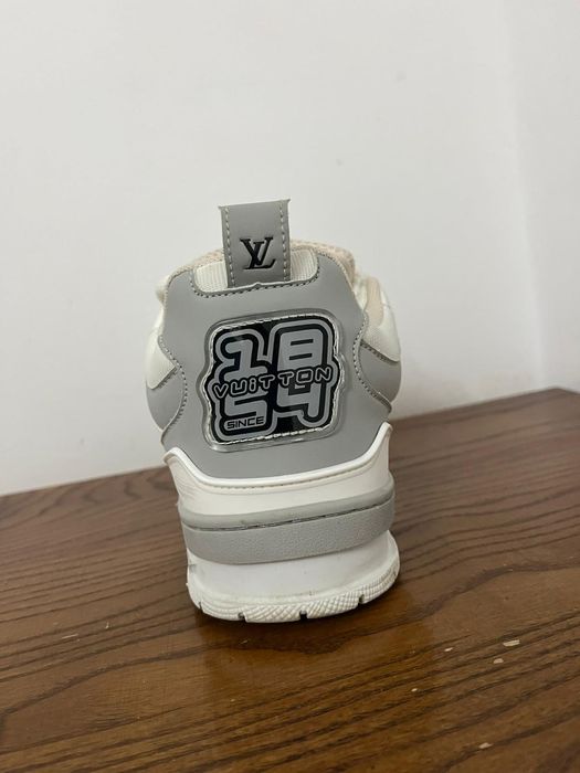 Louis Vuitton Skate Grey