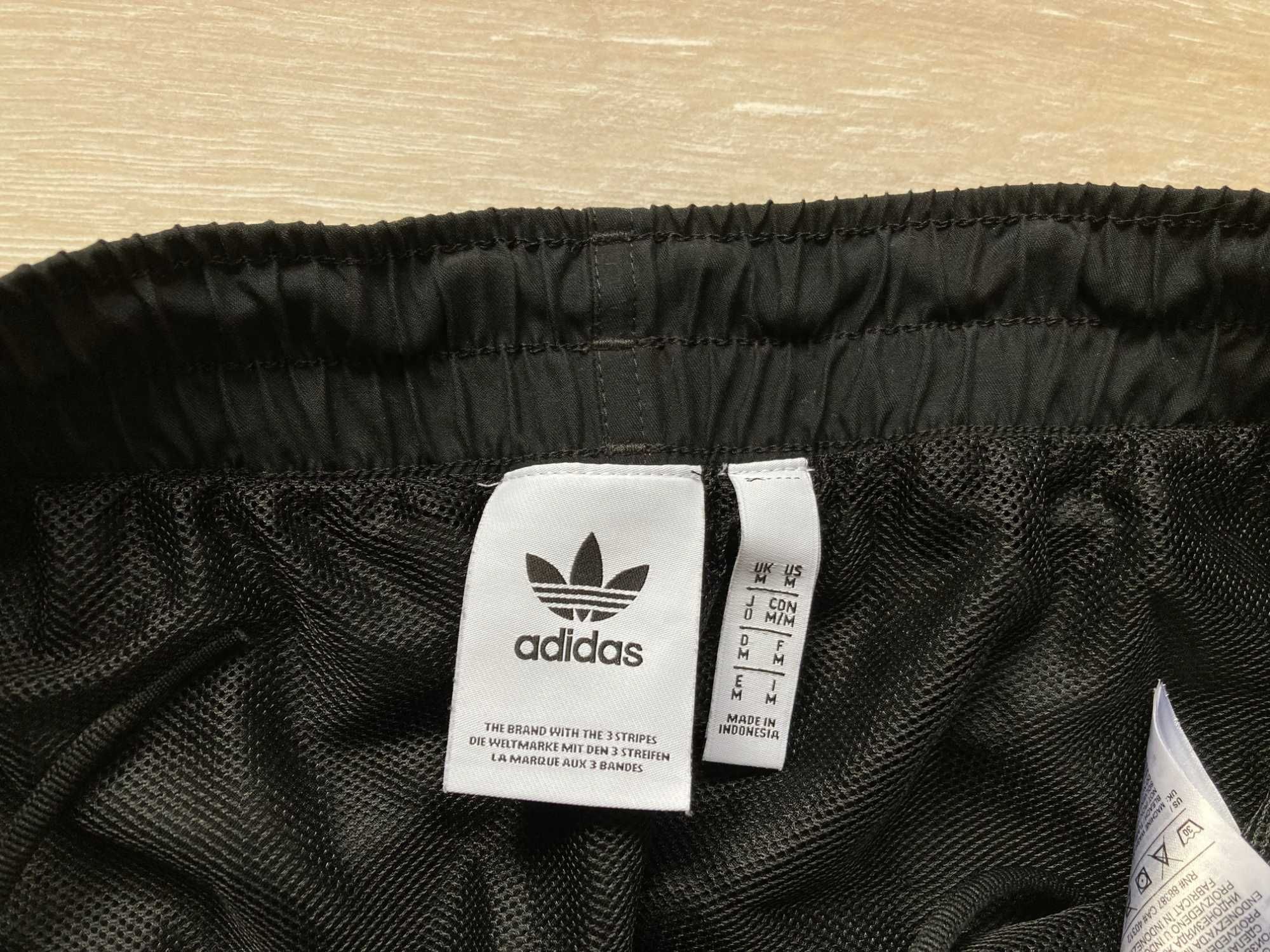 Адидас Adidas Originals 3 Stripe къси панталони къс панталон шорти М