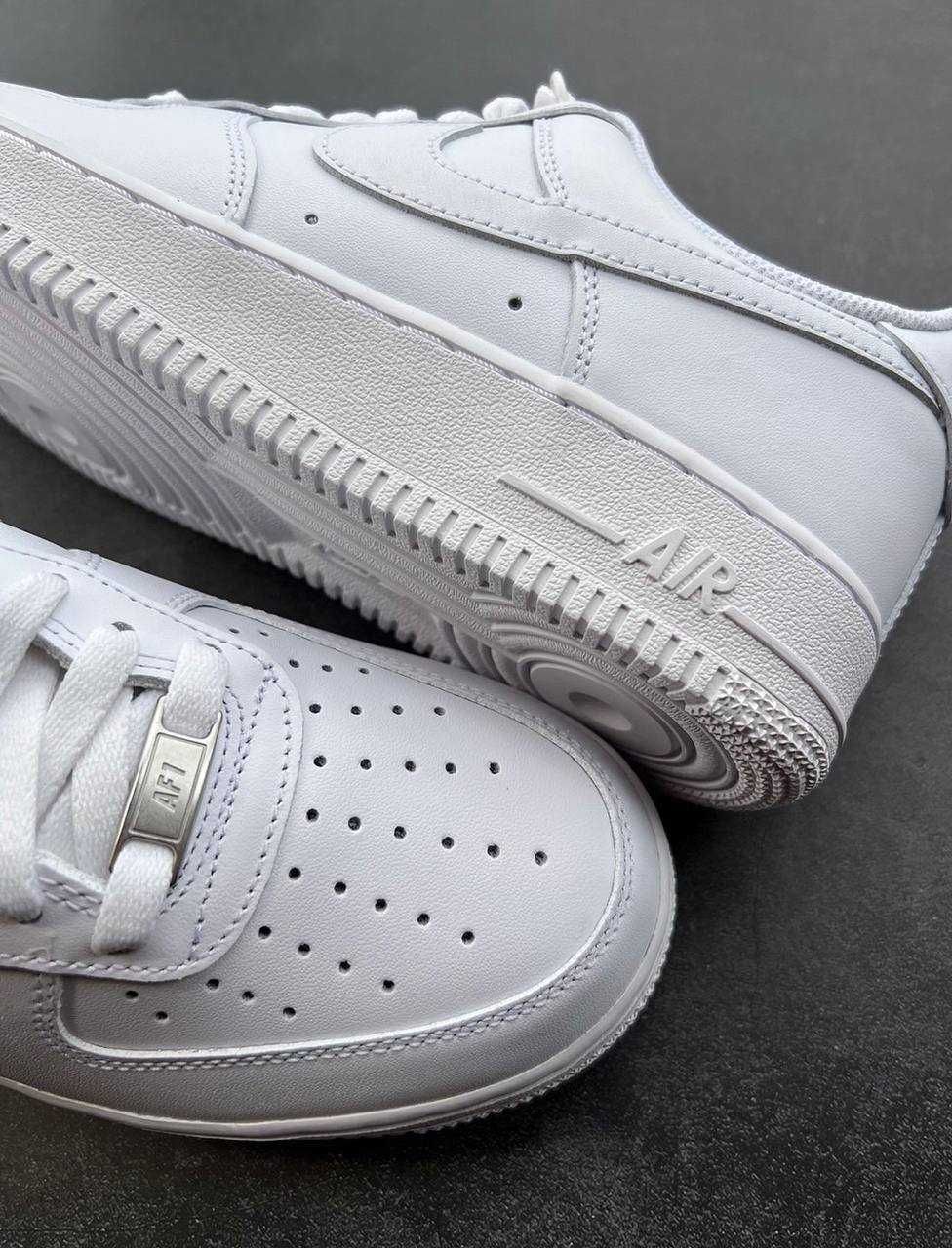 Кроссовки: Nike Air Force 1 Low 07