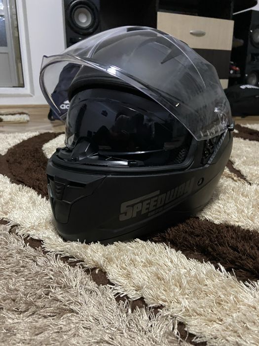 Casca moto, in garantie cu toate certificatele de siguranta