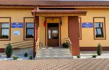 Caut sa inchiriez casa in Belint