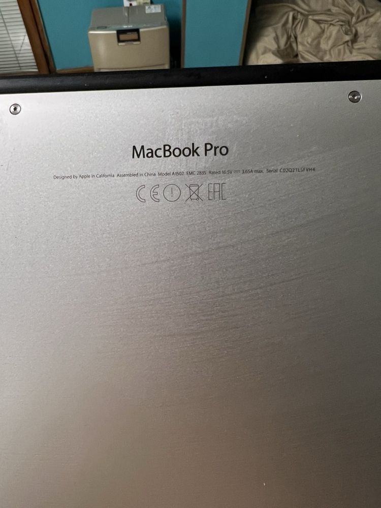 Продавам MacBook PRO 2015