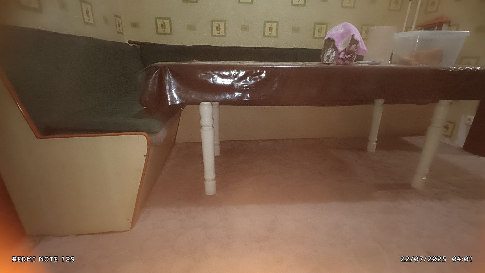 Ugolok mebel 1m ga 3m