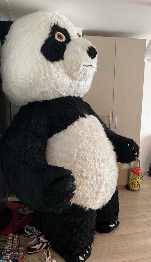 Ursul panda gonflabil 2.6 m calitate superioara cu baterie inclusa