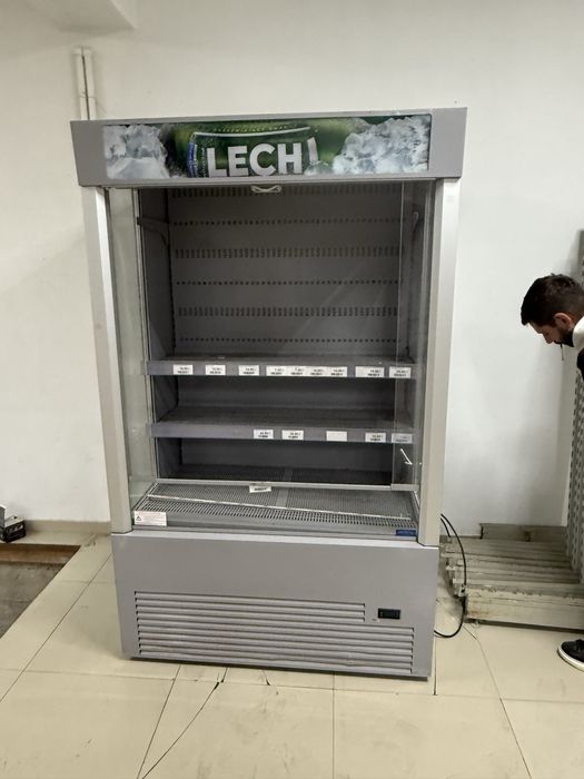 Vitrina frigorifica bauturi / mezeluli