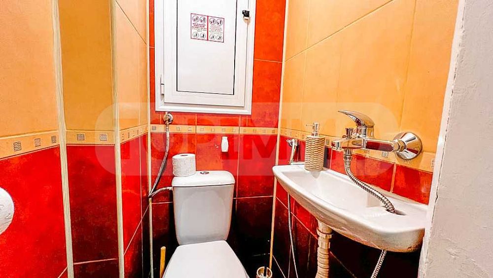 Бизнес имот в сграда паметник на културата в квартал Таляна