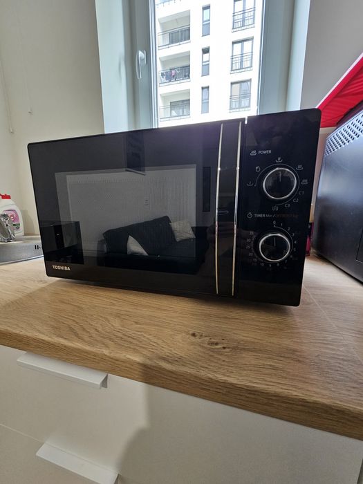 Cuptor microunde Toshiba