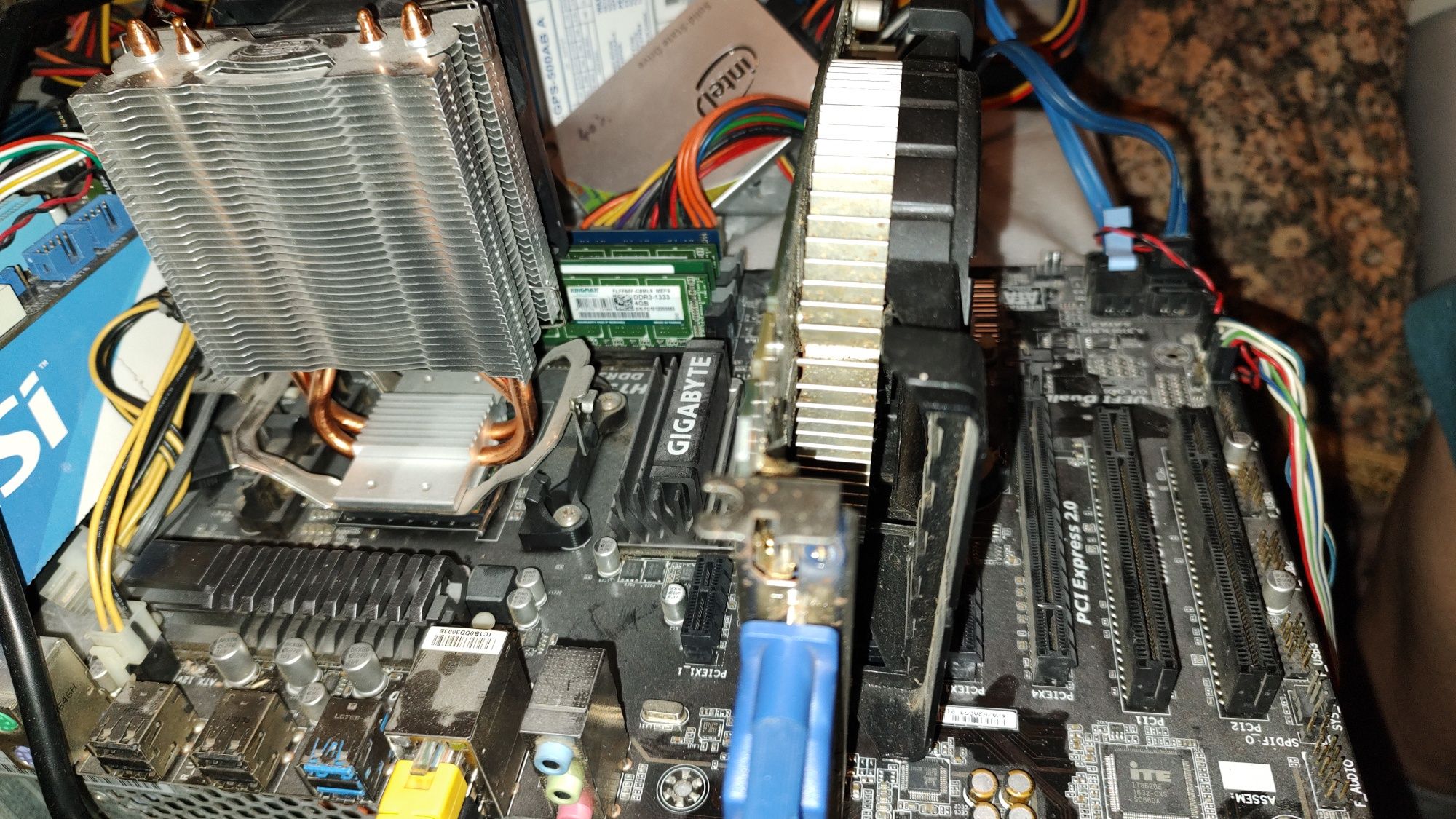 AMD FX 6350-GA 970A-DS3P-16GB DDR3