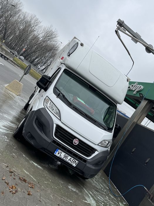Vand autotilitara prelata de 8 paleti