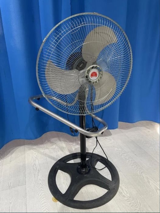 Напольный вентилятор