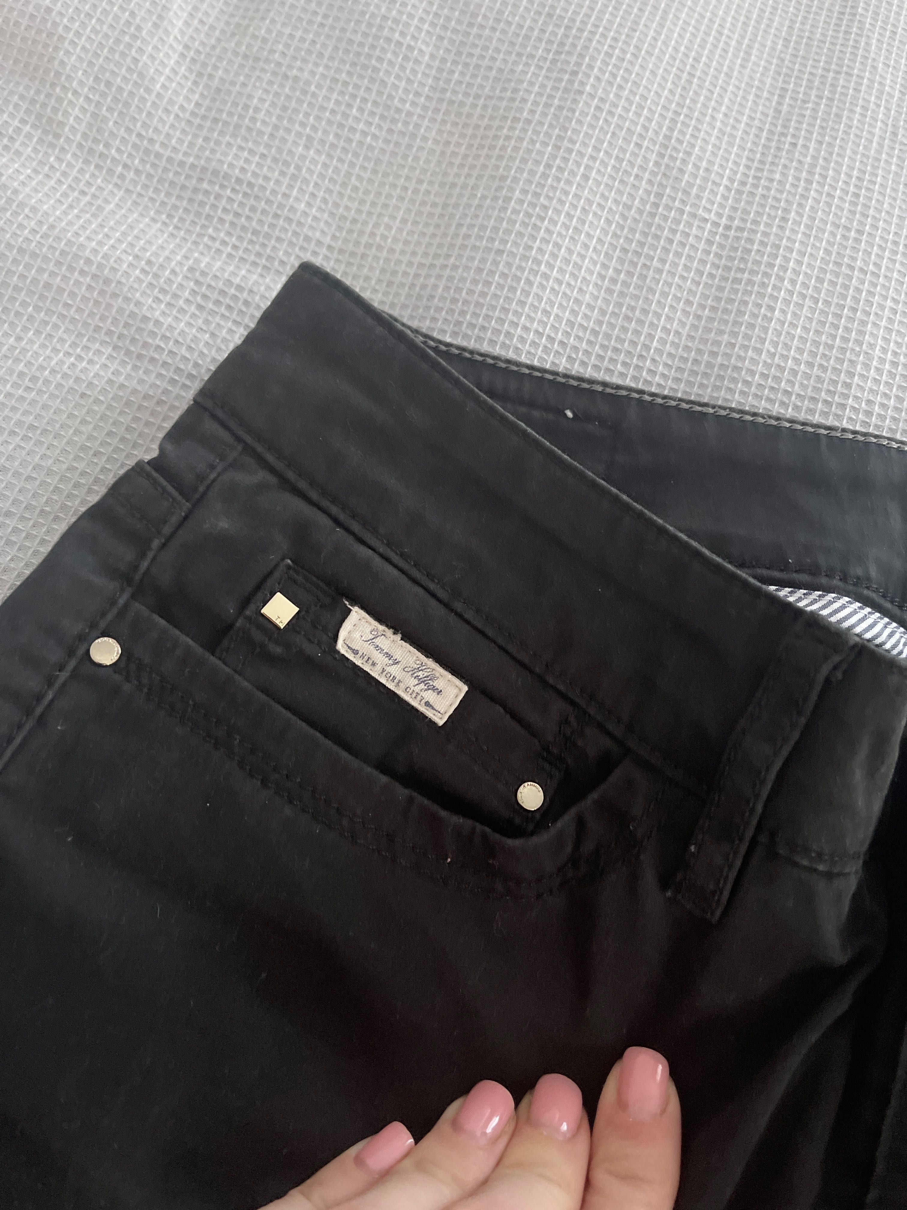 Pantaloni Tommy Hilfiger /negri