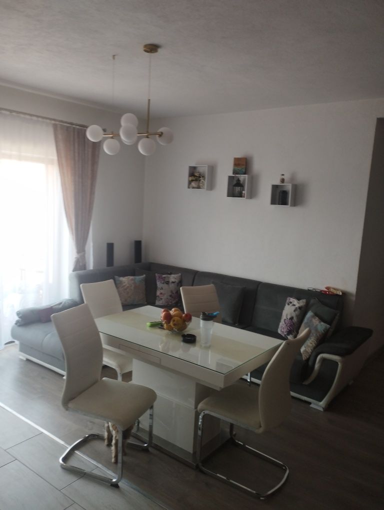 Apartament de vânzare