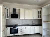 Кухонная мебель белого цвета