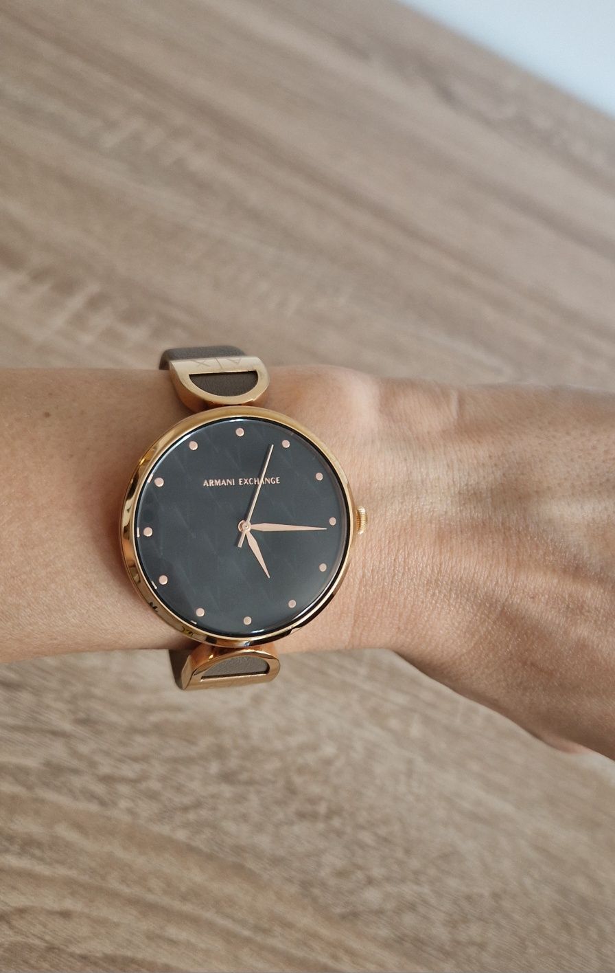 Часовник Armani Exchange