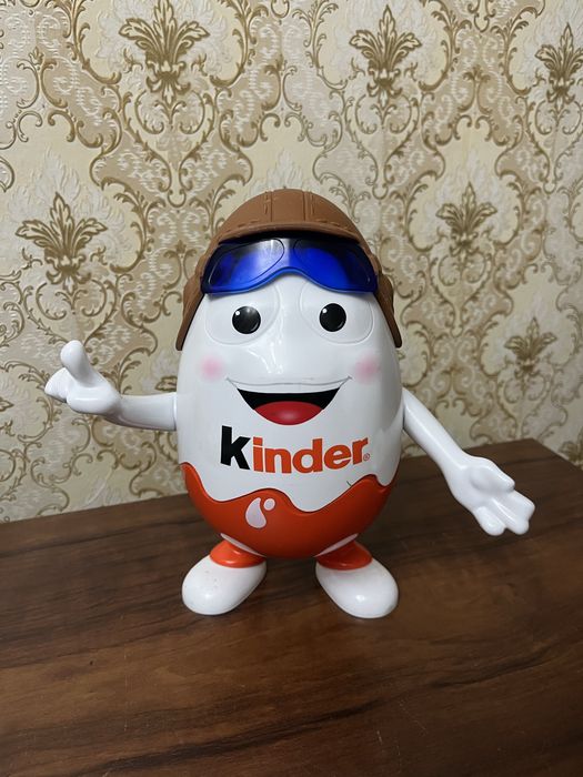 Продается Киндер игрушка