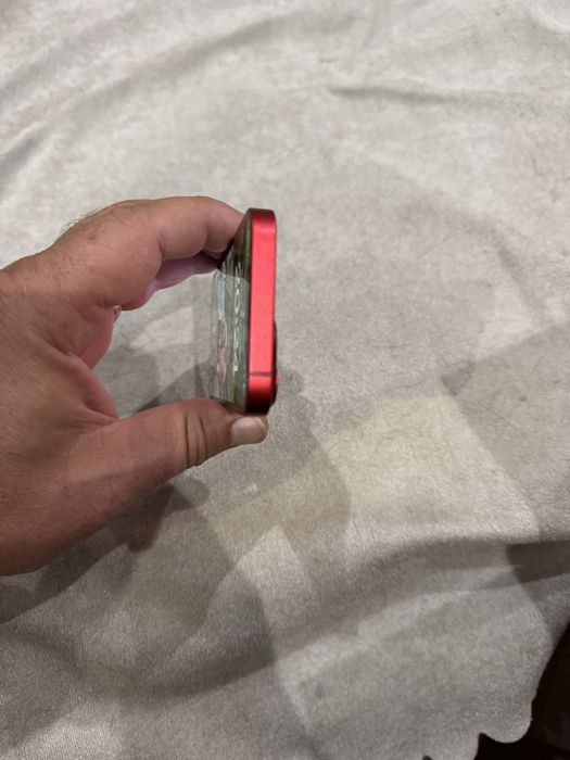 Iphone 13 mini с кутия,изтекла гаранция.