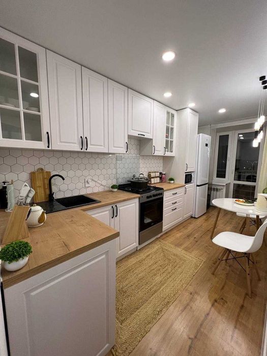 2-комн. квартира, 53.9м², р-н Юбилейный микрорайон.