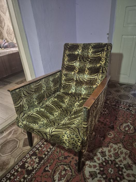 Кресло антиквариат