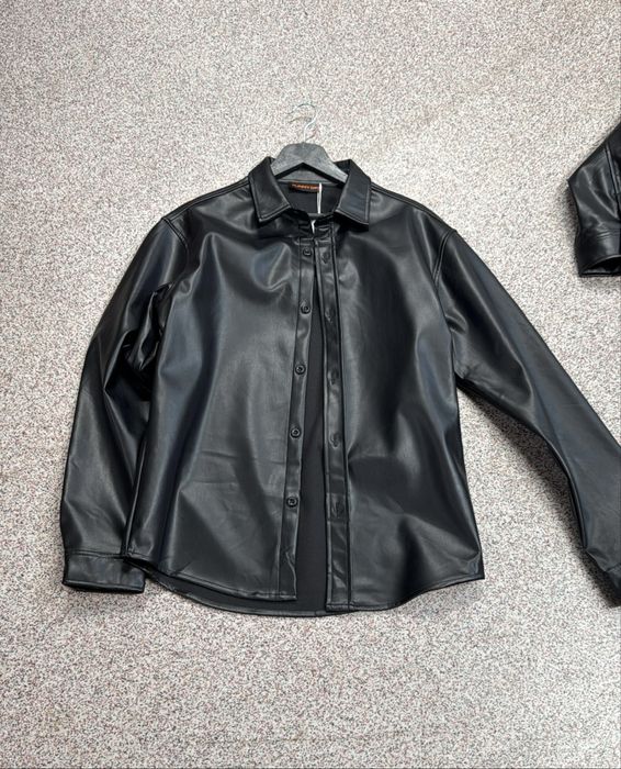 Compleuri Piele! Camasa si Pantalon cu sireturi lungi!