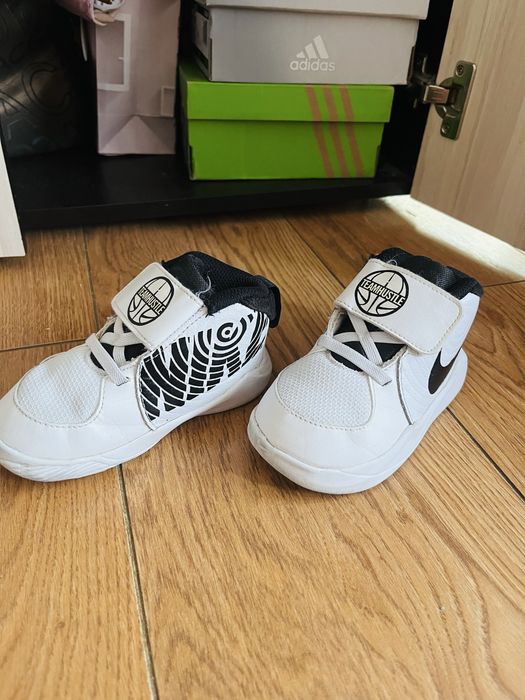 Детски маратонки найк