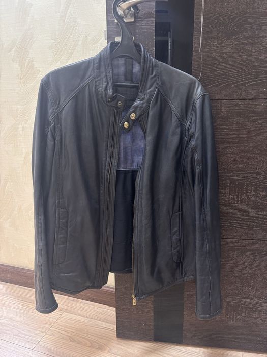 Кожаная куртка Massimo Dutti
