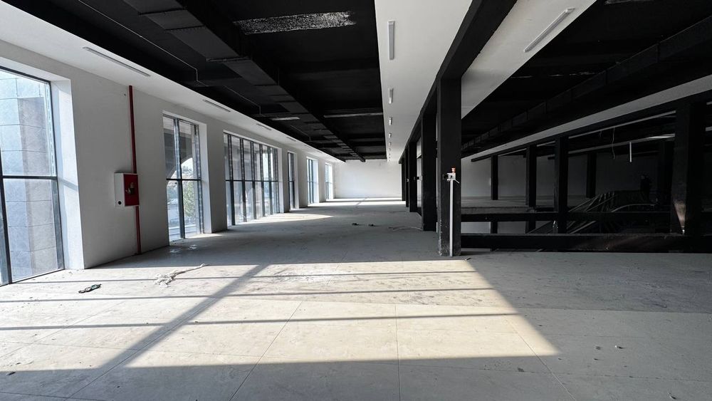 Продается Здание  11.000м2 4х этажное