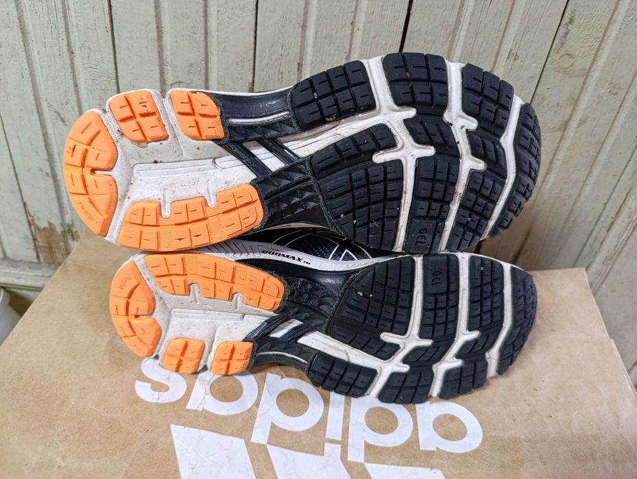 ''Asics Gel-Kayano 26''оригинални маратонки 38.5 номер