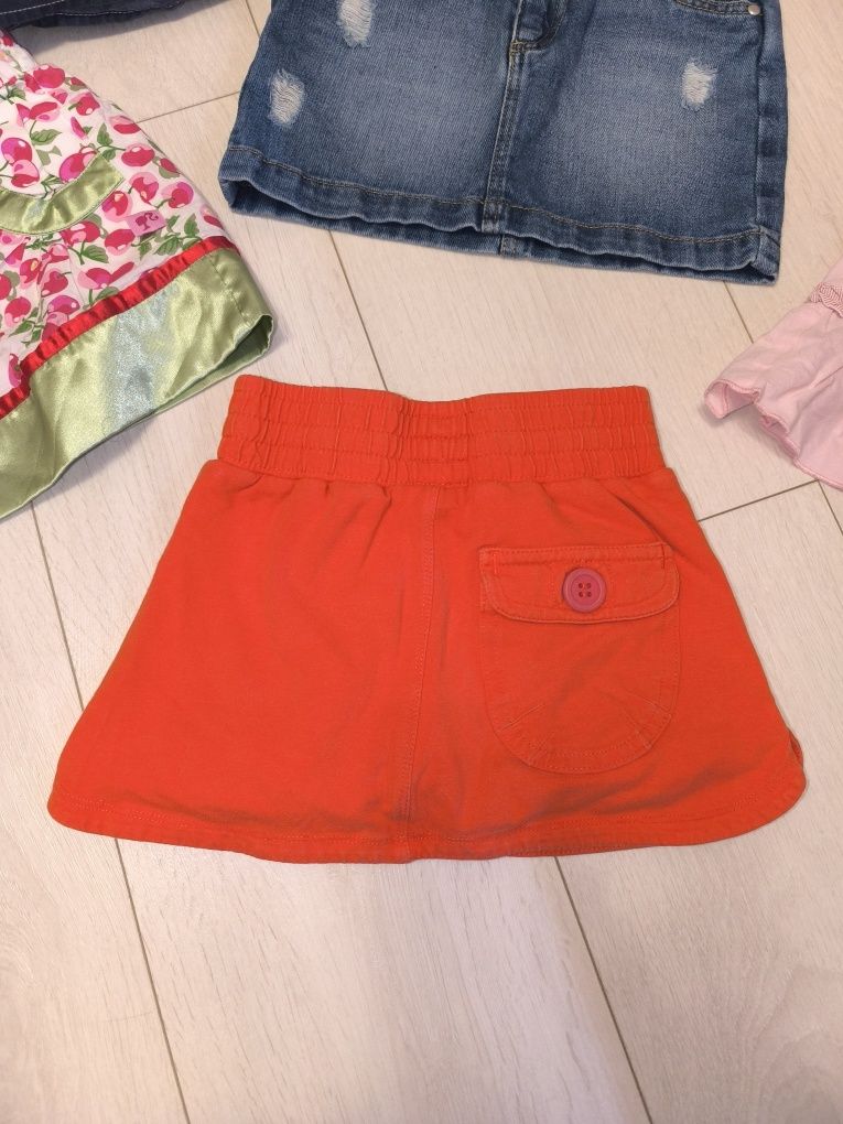 Лот дрешки 104см Nike,Chicco,Barbi, Benetton нови