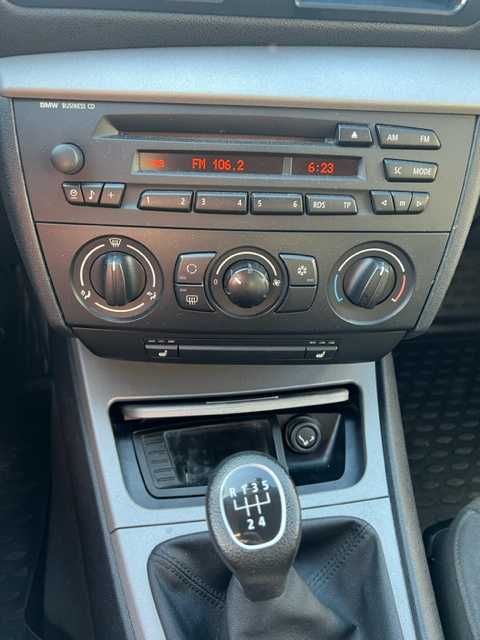 Dezmembrez Bmw E87 ,1.6 benzina cod N45,cutie 5 trepte SCHWARZ 2(668)