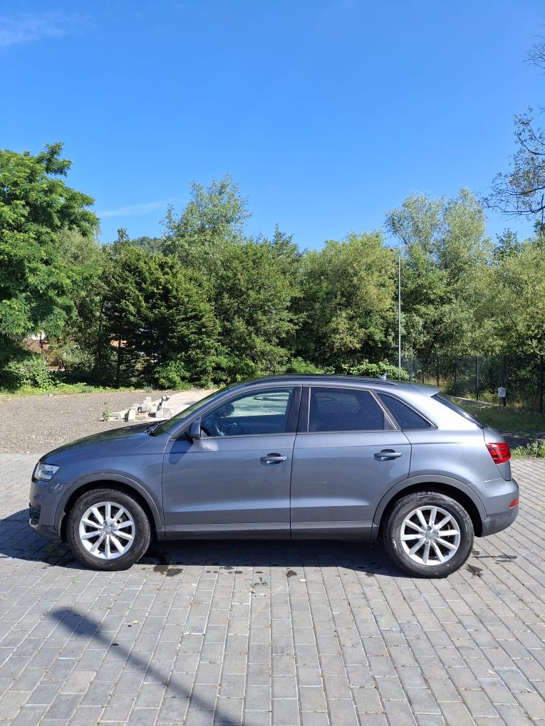 Vand AUDI Q3 2012 4x4