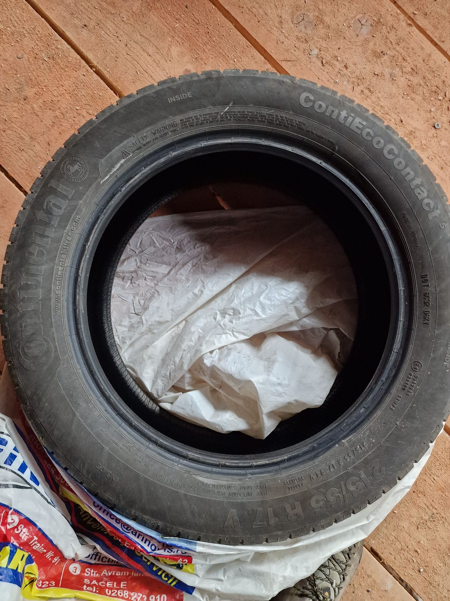 Anvelope 215 / 55 R17 V