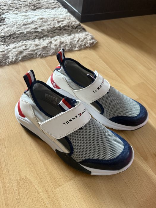 Обувки Tommy Hilfiger