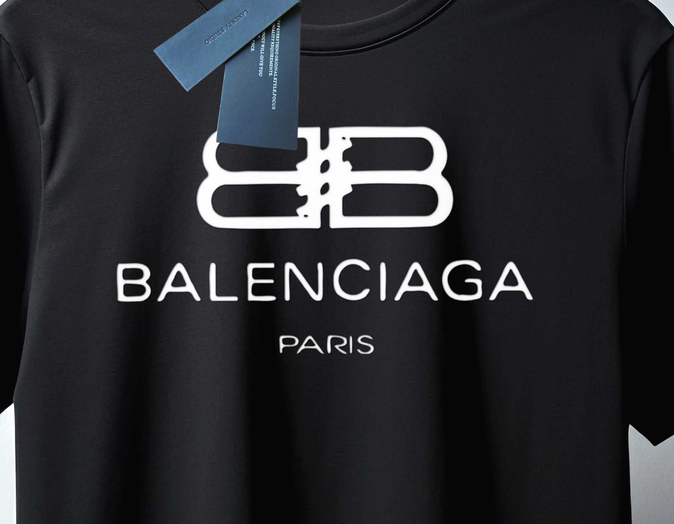 Balenciaga тениски  най-добро качество гаранция,мъжки и дамски ,памук