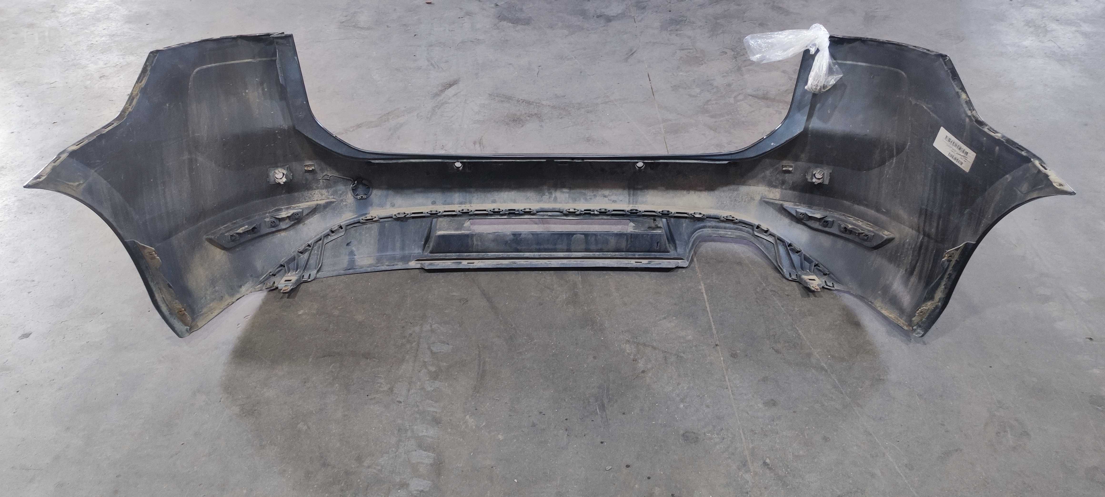 Bara spate volkswagen vw touran 2 2015-2025 cod culoare LC9X