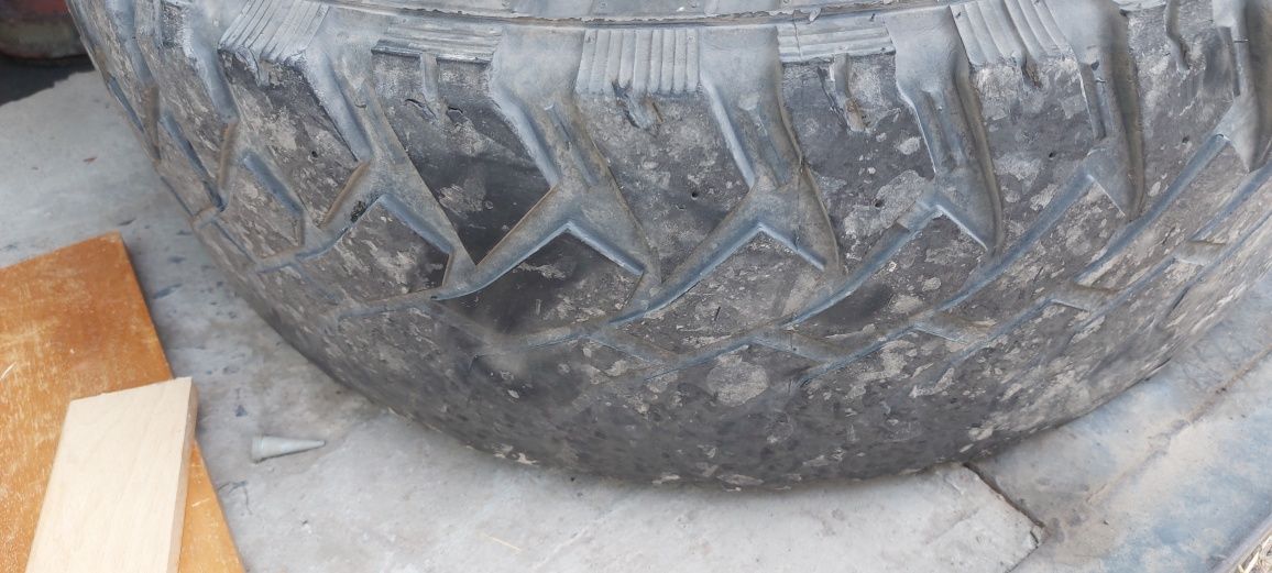 Шины МТ 31×10.5×15  на запаску