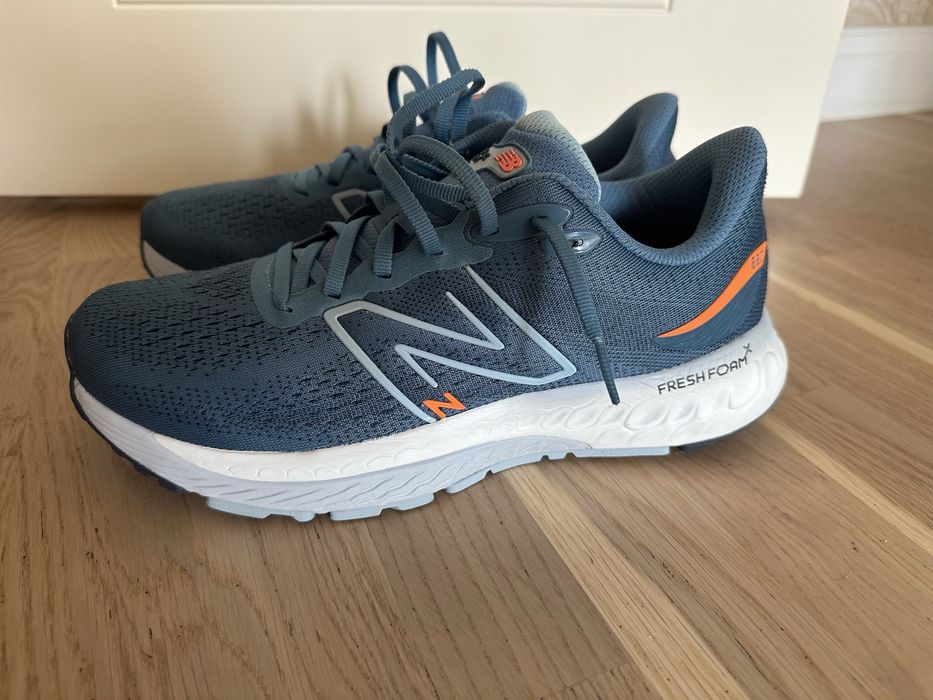 New Balance размер 43  новые в упаковке
